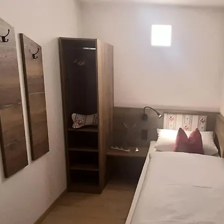 Zum Wirt Hohenbogenblick Апартаменты